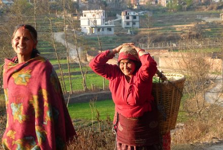 Nepal mit Kindern - Spendenprojekt For Family Reisen - Frauen bei der Arbeit in Nepal