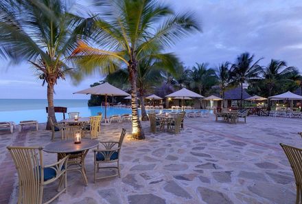 Kenia Familienreise - Kenia for family - Baobab Beach Resort & Spa - Außenbereich Restaurant