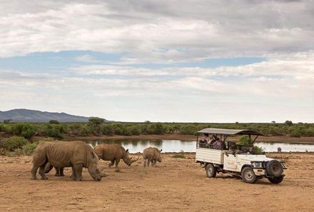 Namibia Familienreise - Mount Etjo Safari Lodge - Pirschfahrt