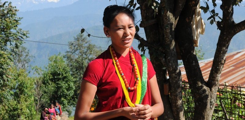 Nepal mit Kindern - Spendenprojekt For Family Reisen - Frau der Milijuli Frauengruppe