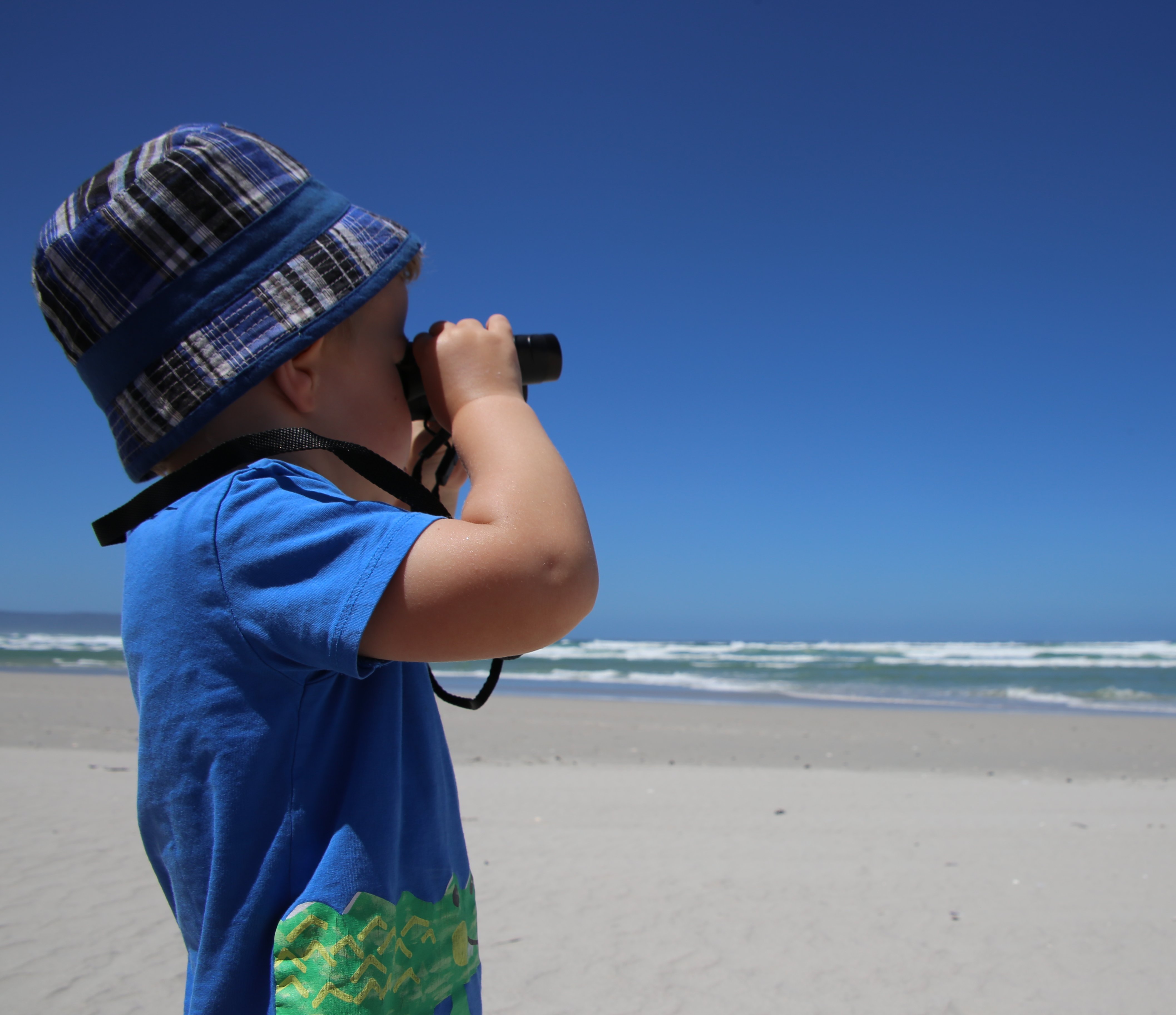 Reisen mit Baby - Fernreise mit Baby - Reise Elternzeit - Baby am Strand von Grotto Beach - Südafrika