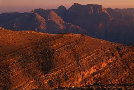 Oman mit Kindern individuell - Oman for family individuell Familienabenteuer Wüste & Berge - Aussicht auf den Canyon