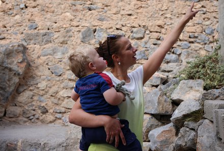 Oman Familienreise - Interview mit unserem Reiseleiter - Baby