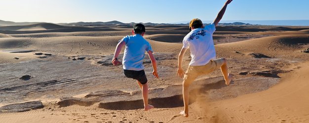 Marokko Familienreise - Kinder in der Wüste