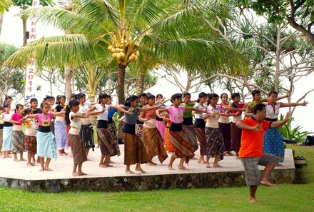 Bali mit Kindern Erfahrungen - Bali Rundreise mit Kindern - Tanzstunde